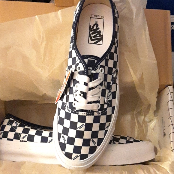 Vault by Vans OG Authentic Checkerboard *NWT* - Picture 8 of 11